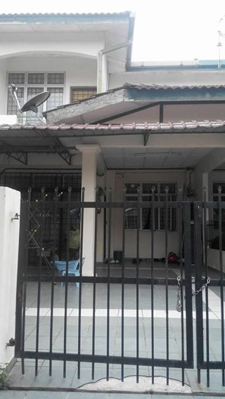 Taman Seroja Salak Tinggi