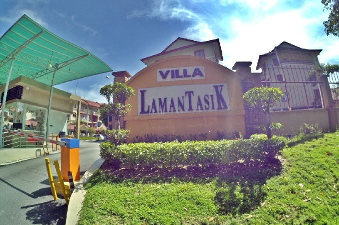 Townhouse Villa Laman Tasik, Bandar Sri Permaisuri