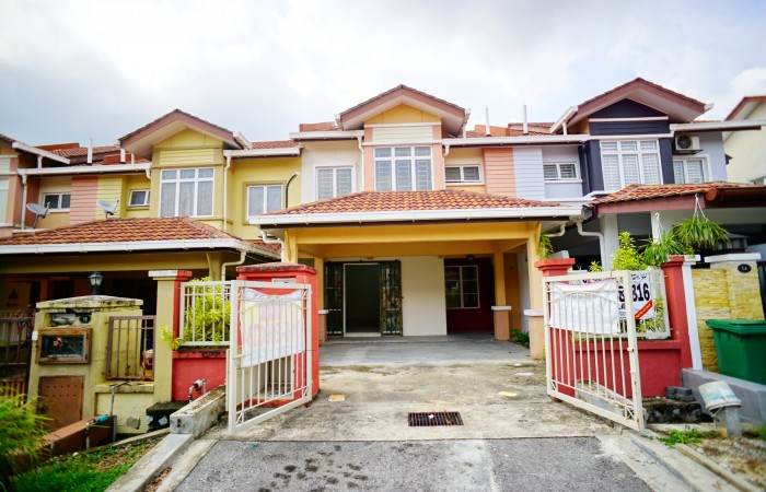 2Sty Terrace Taman Seri Putra Bangi